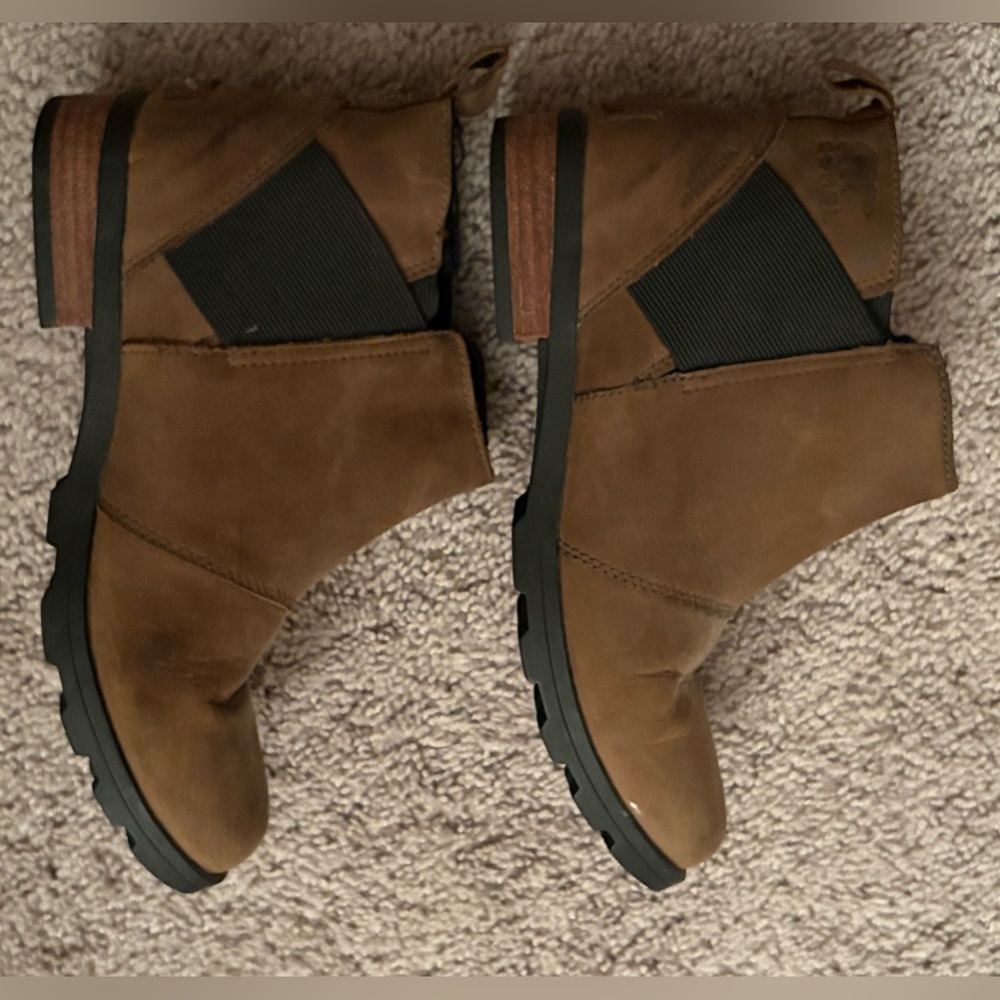 Sorel Women’s Chelsea Boots